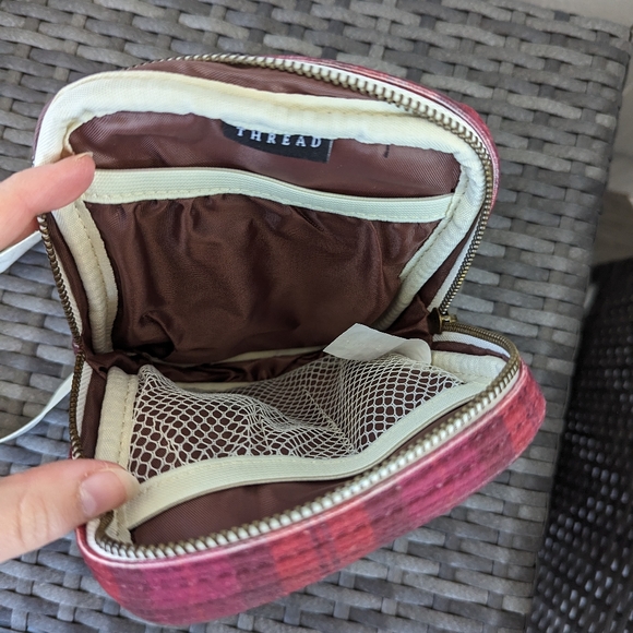 New! Thread Wallets Red Plaid Corduroy Crossbody Bag Fanny Pack - Picture 5 of 5